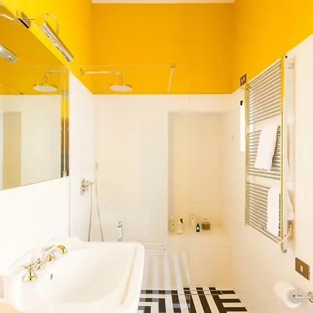 Glamour Leonina - Monti Apartament Rzym