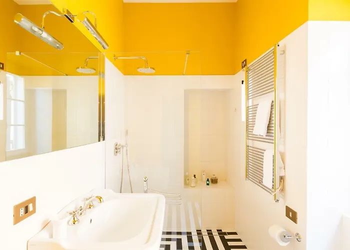 Glamour Leonina - Monti Apartament Rzym